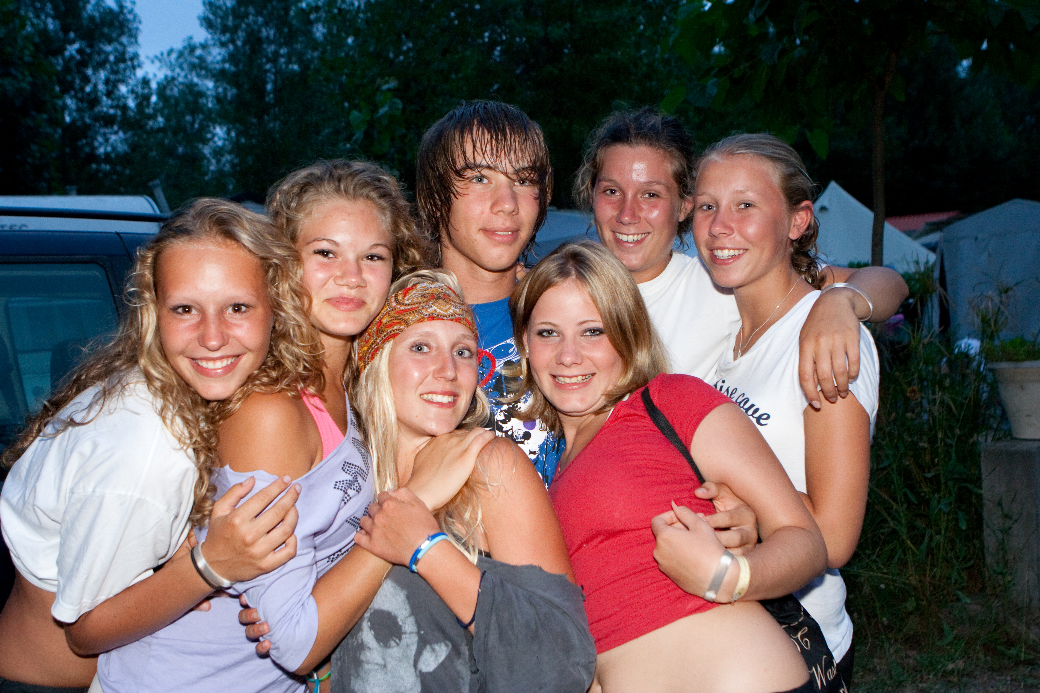 vakantie 2009 bij de tent-001.jpg